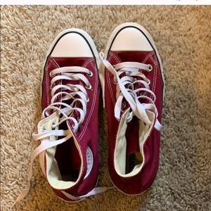 Maroon converse